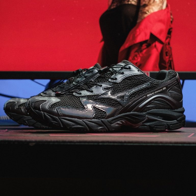 Mizuno Wave Rider 10 All Black