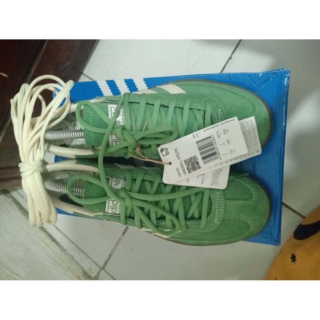 adidas spezial green