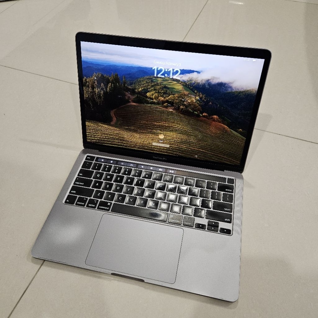 Macbook Pro 2020 13inch Intel Touch Bar Second
