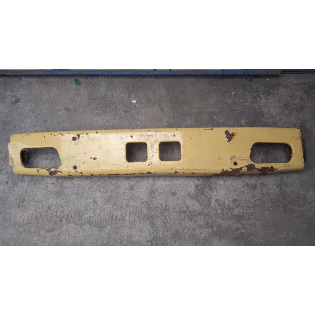 Bemper depan Mitsubishi Canter original Copotan