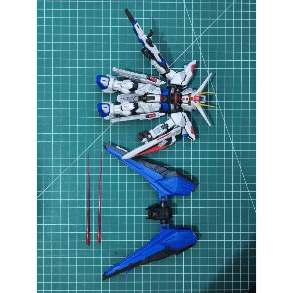 MGSD freedom gundam bandai seken