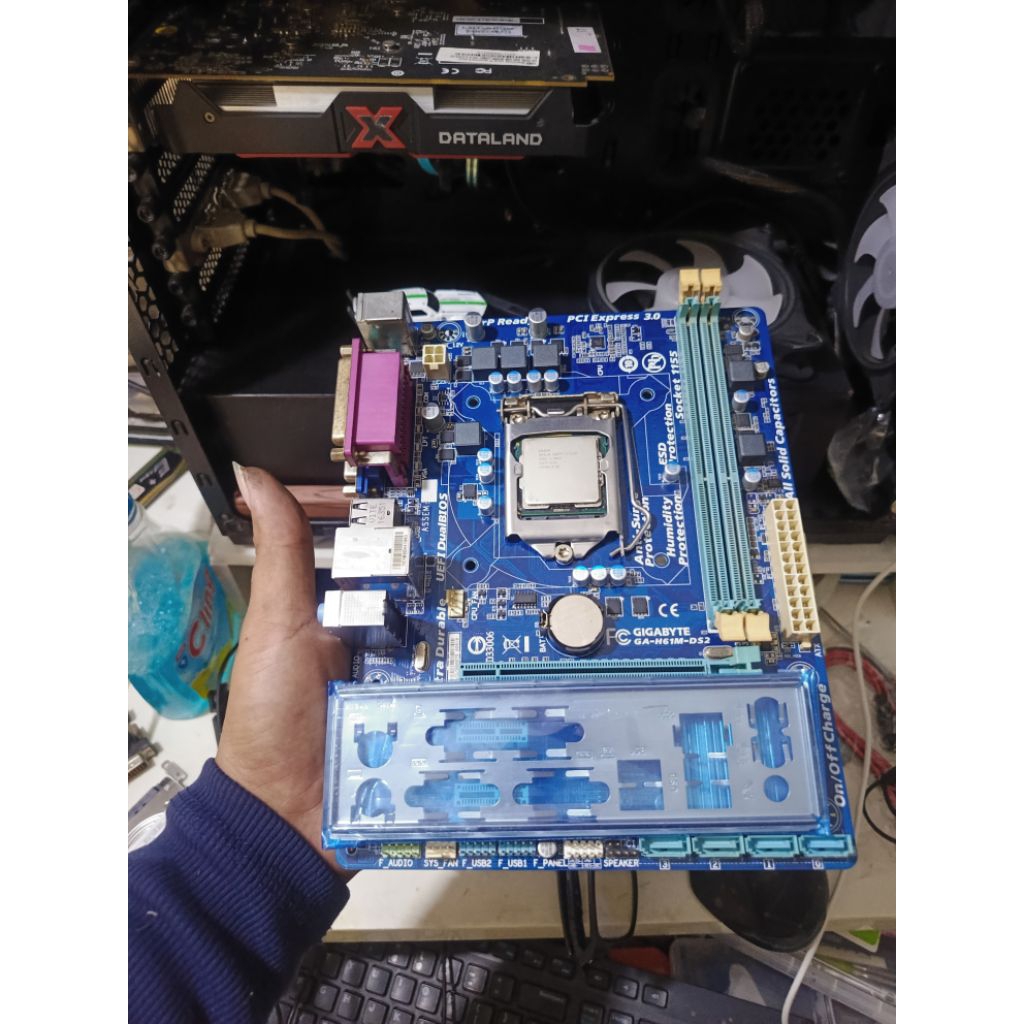 Gigabyte H61 + Intel i5-2320