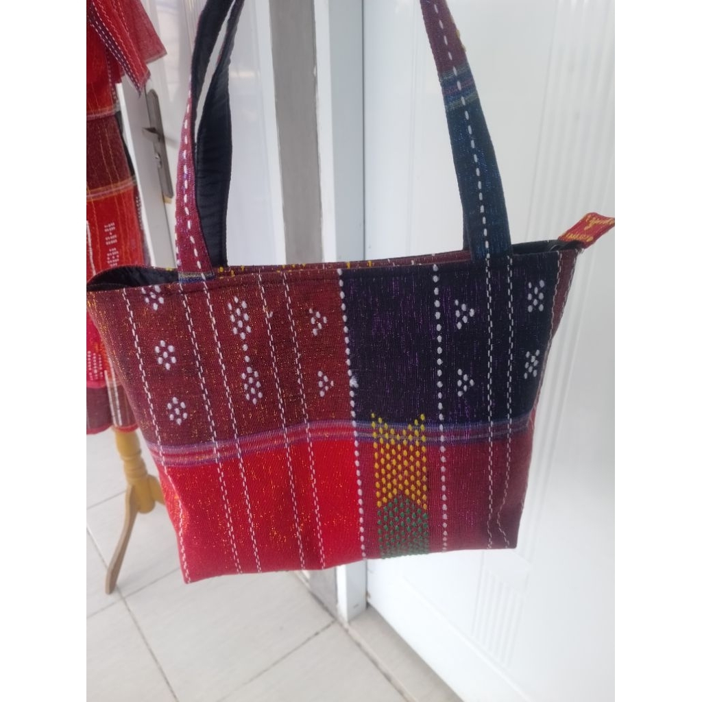 tas tangan wanita ulos sadum