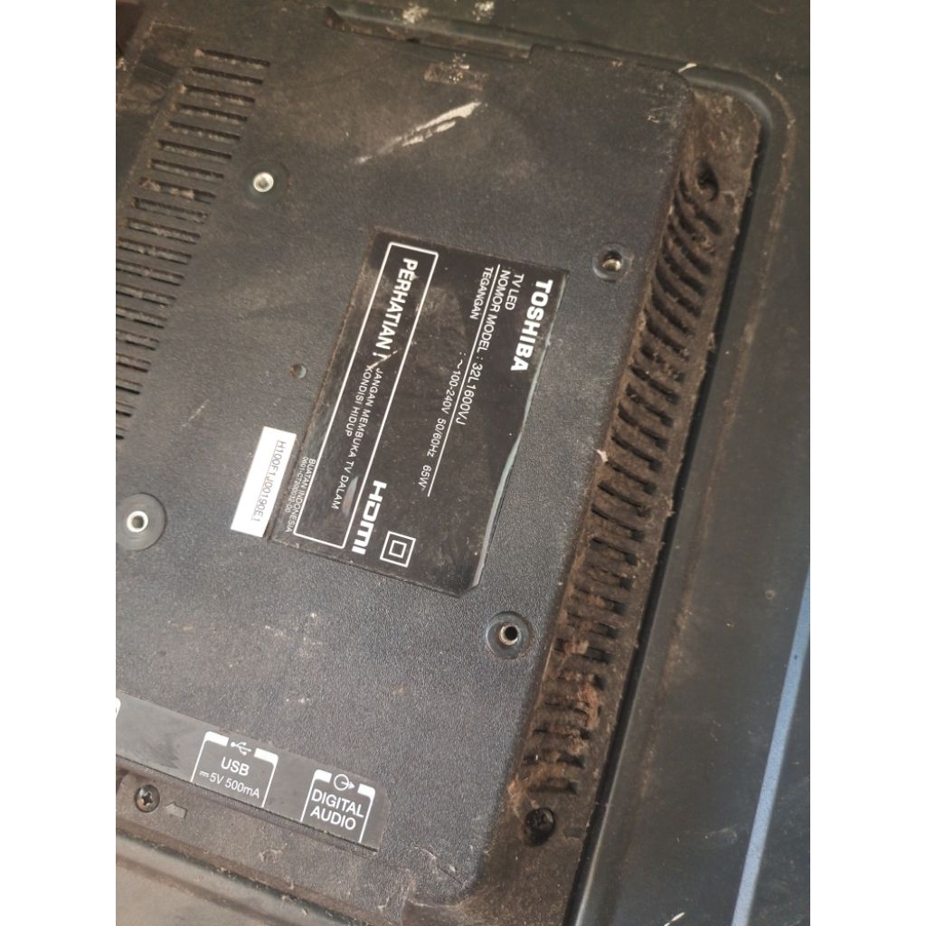 mesin tv Toshiba 32 inc minus lcd