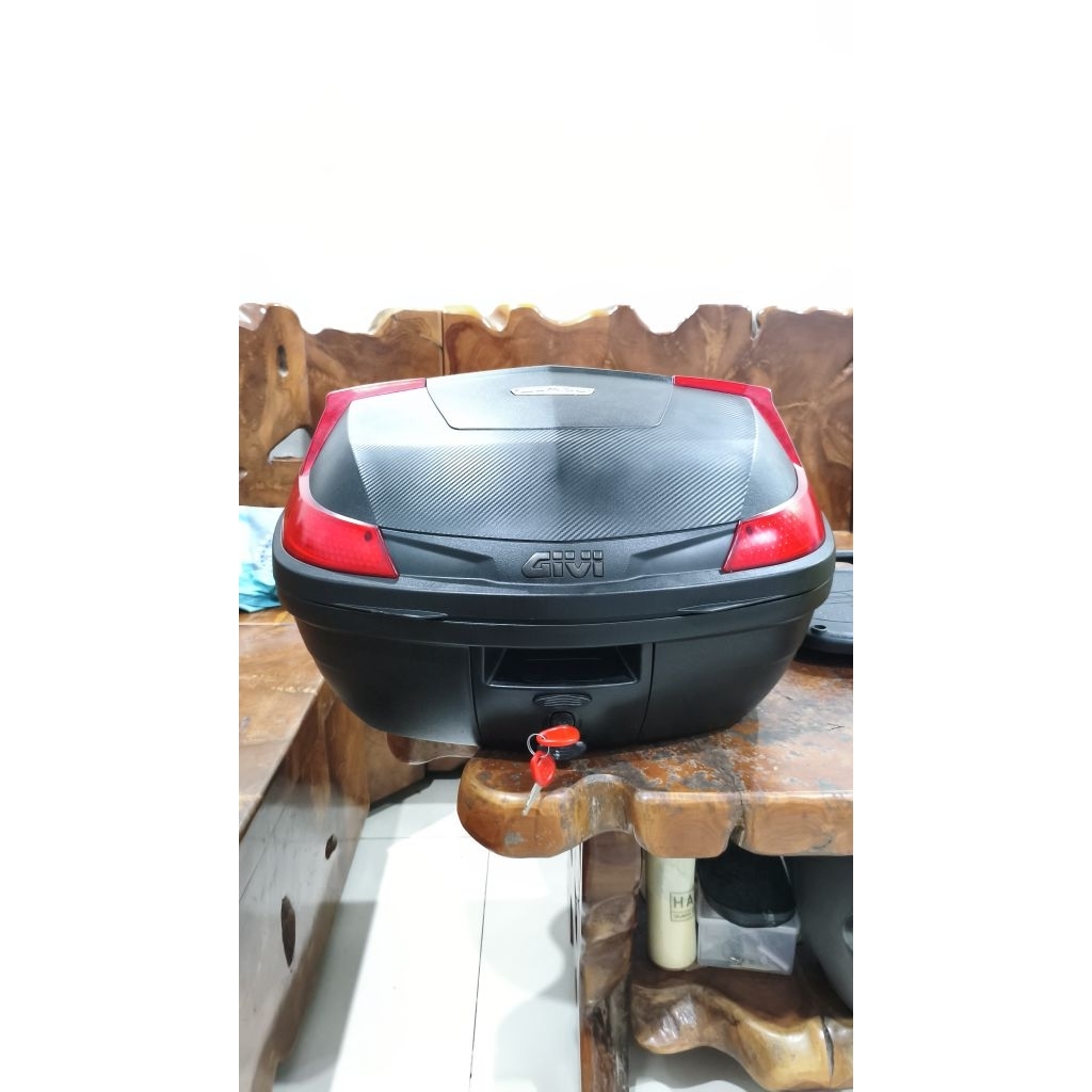 BOX GIVI B47 BLADE BEKAS/SECOND
