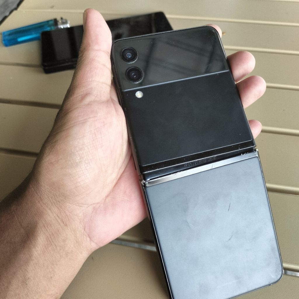 Jual unit Samsung Z flip 3 Lcd minu Mesin Normal/hidup