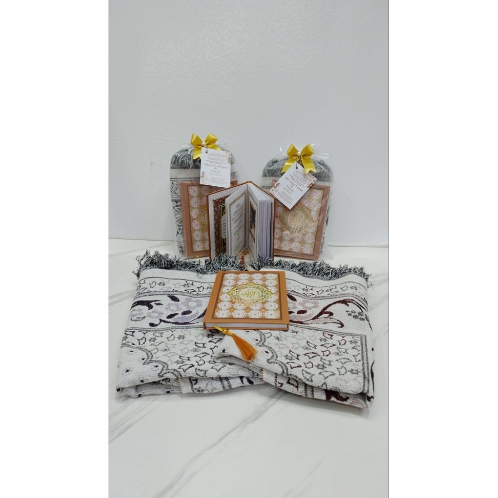 Souvenir tahlilan sajadah turkey dan buku yasin custom/40hari mengenang/haul hampers