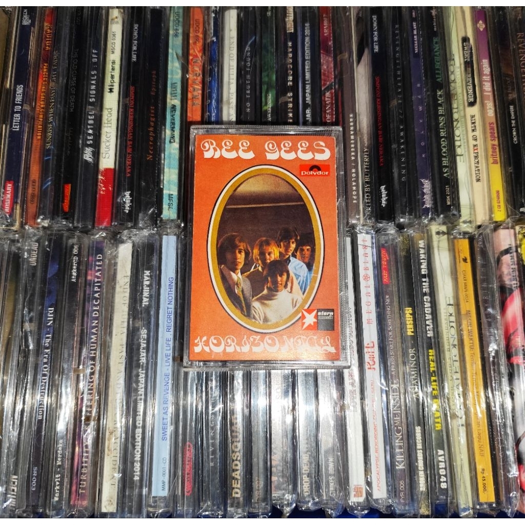 Kaset Bee Gees - Horizontal
