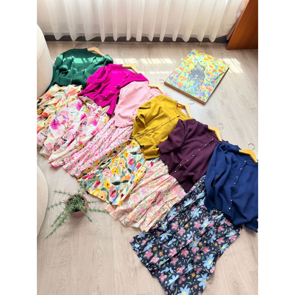 Via Cardigan Set Skirt Motif Flower