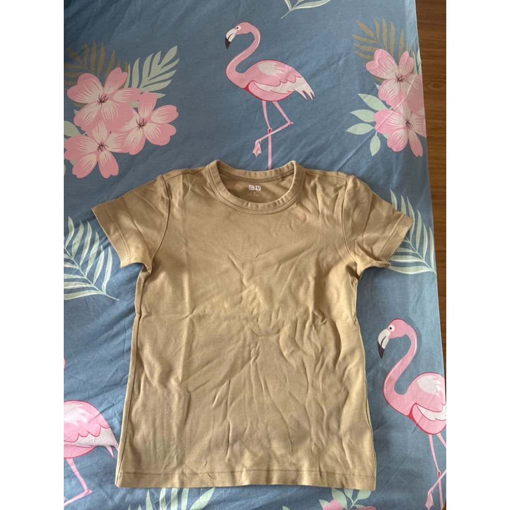 tshirt uniqlo size s