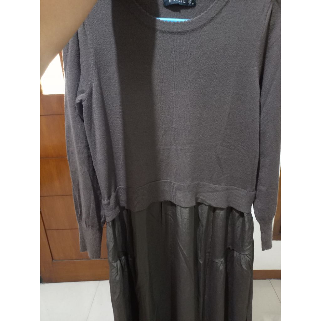 midi dress branded Breal lengkap tag, preloved pribadi bukan bal. bahan atas koas halus, bawah kain