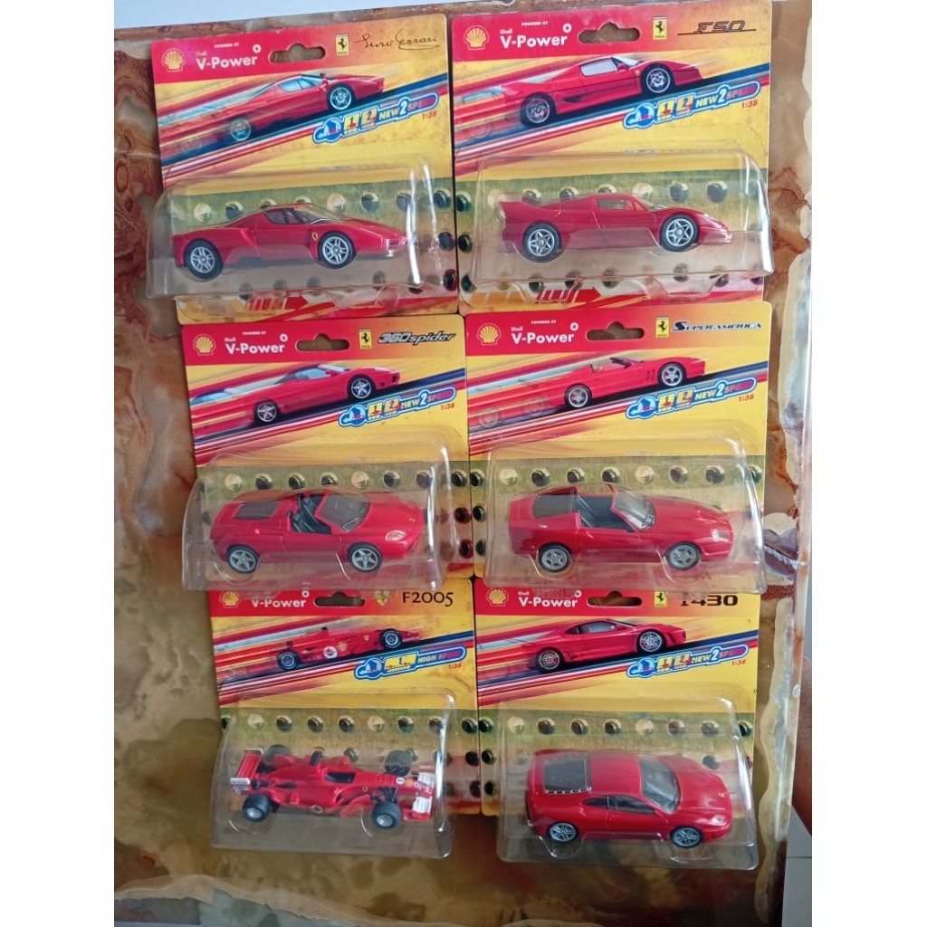 Set Diecast Ferrari Shell V Power.