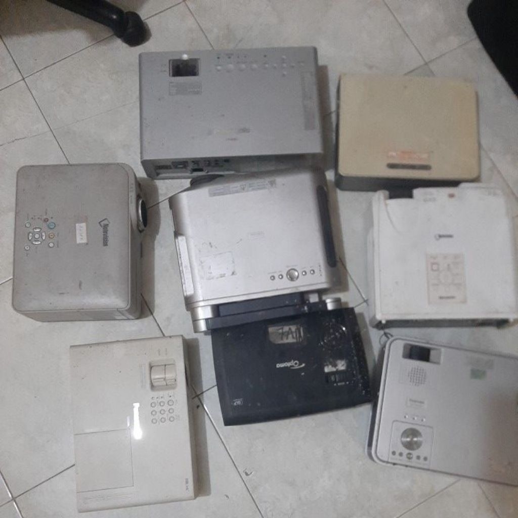 projector proyektor minusan mongo yg  minat