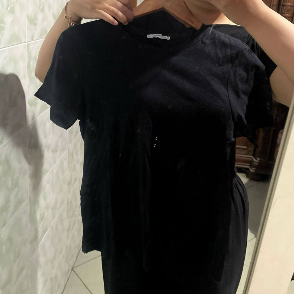 Kaos Zara warna Hitam | Bekas Pribadi Preloved Second
