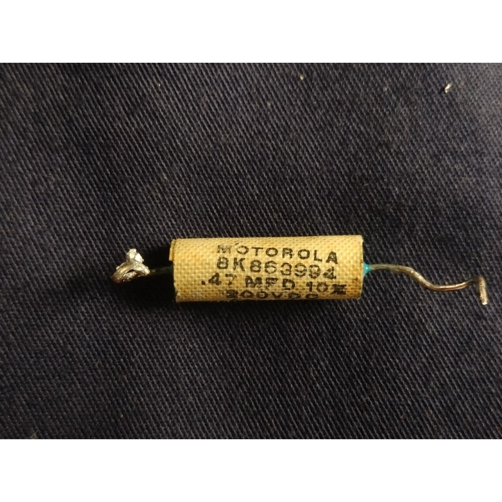 Motorola vintage axial capacitor 0.47/470nf 200vdc