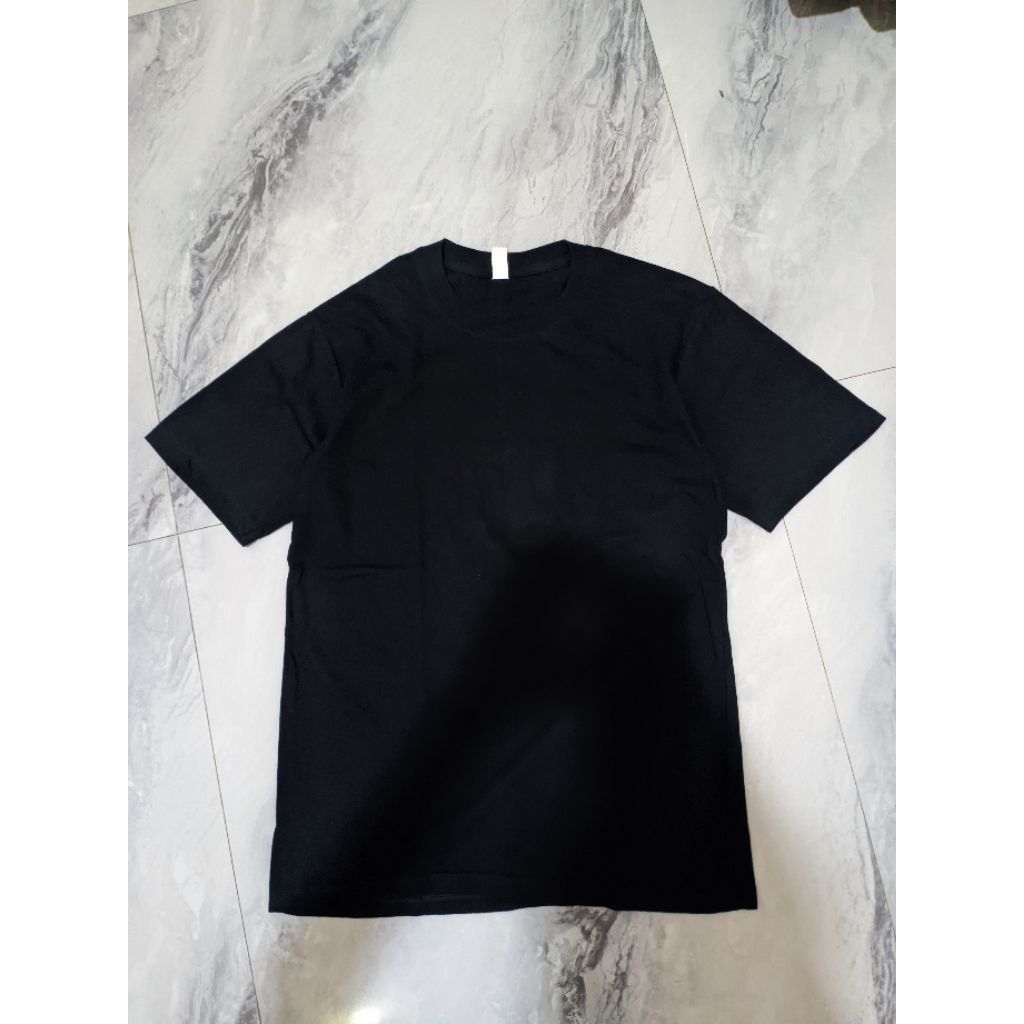 t-shirt hitam polos