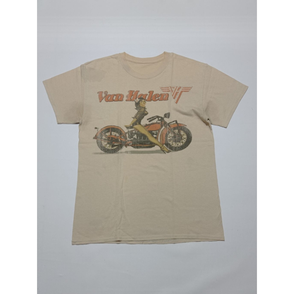 Kaos Band Rare Vintage Van Halen Biker Pin Up Official Merchandise ©2012 Warna Cream Size M Second B
