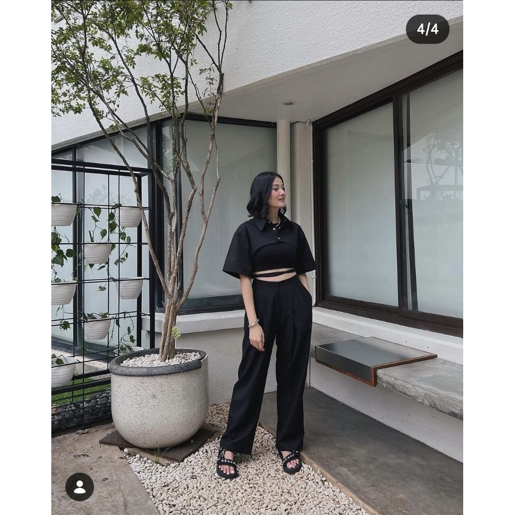 BLANC STUDIO Crop Shirt Black