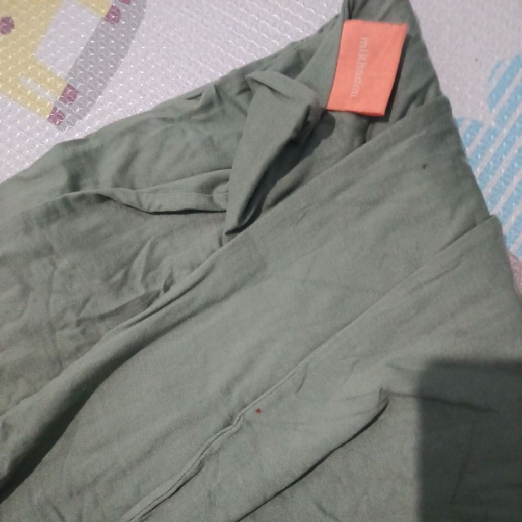 Preloved Stretchy Wrap Mikhadou (Like New)