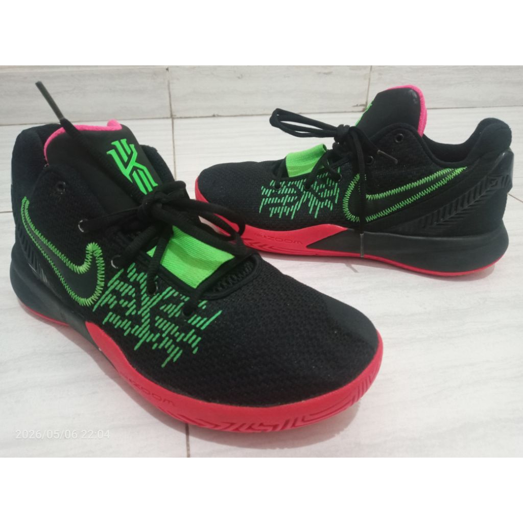 Kyrie Flytrap EP Hyper Pink