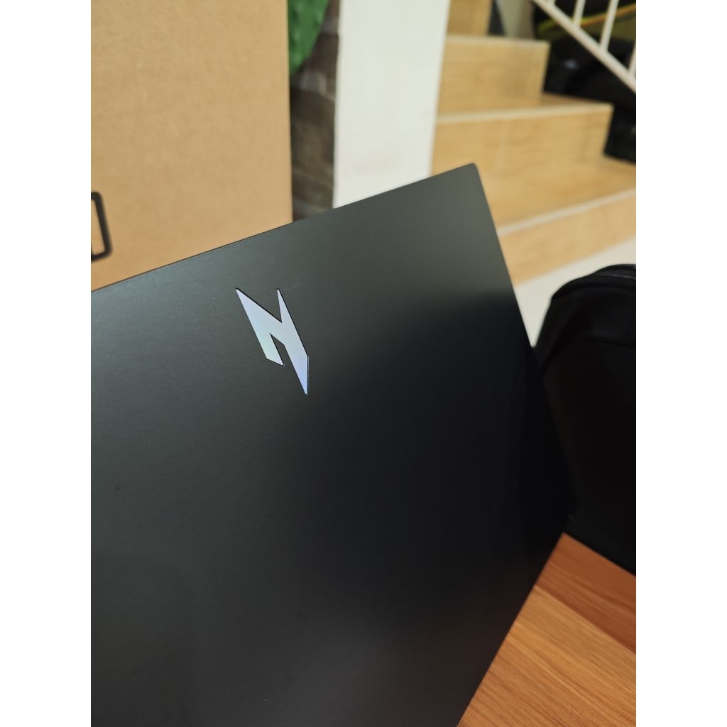 Laptop Acer Nitro V15 Ai Ryzen 7 7445HS RTX4050 x rog msi nitro
