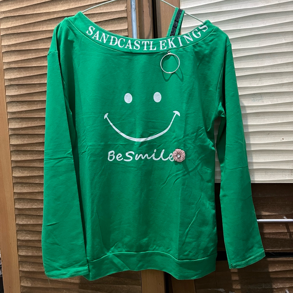 (PRELOVED) Kaos sabrina lengan panjang Polkadot wanita & Inner Manset Uniqlo