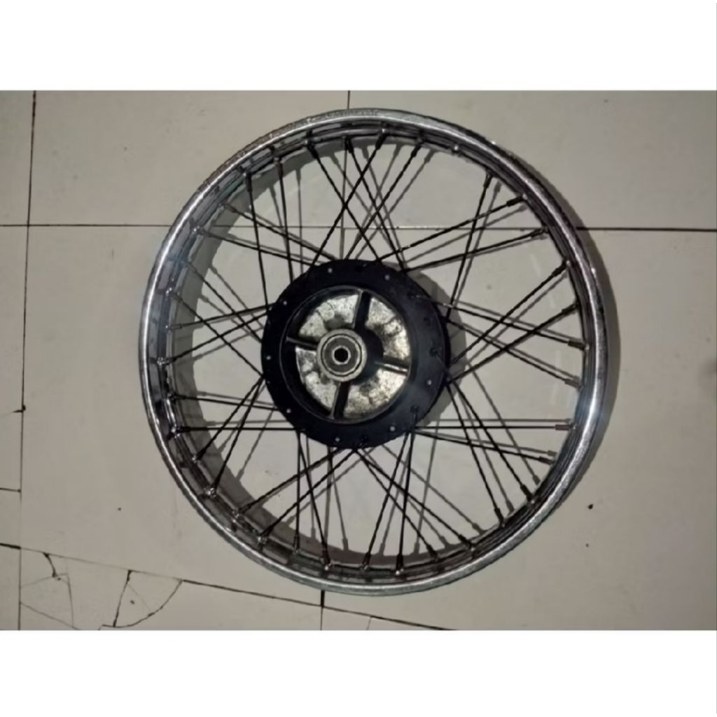 velg/pelek jari jari bagian belakang motor Vega ZR/Jupiter MX 135 ORI copotan