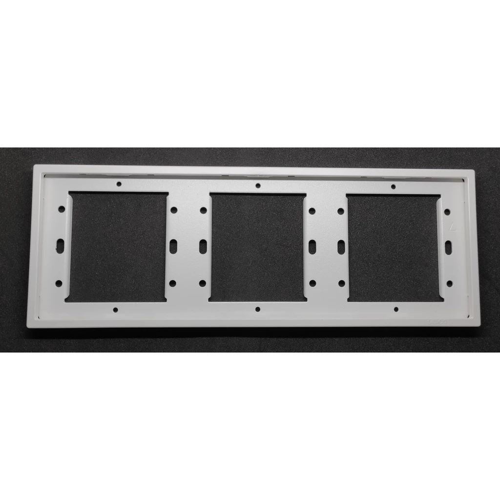 Frame Triple Simon i7 3 GANG | Frame Saklar Stop Kontak Simon i7