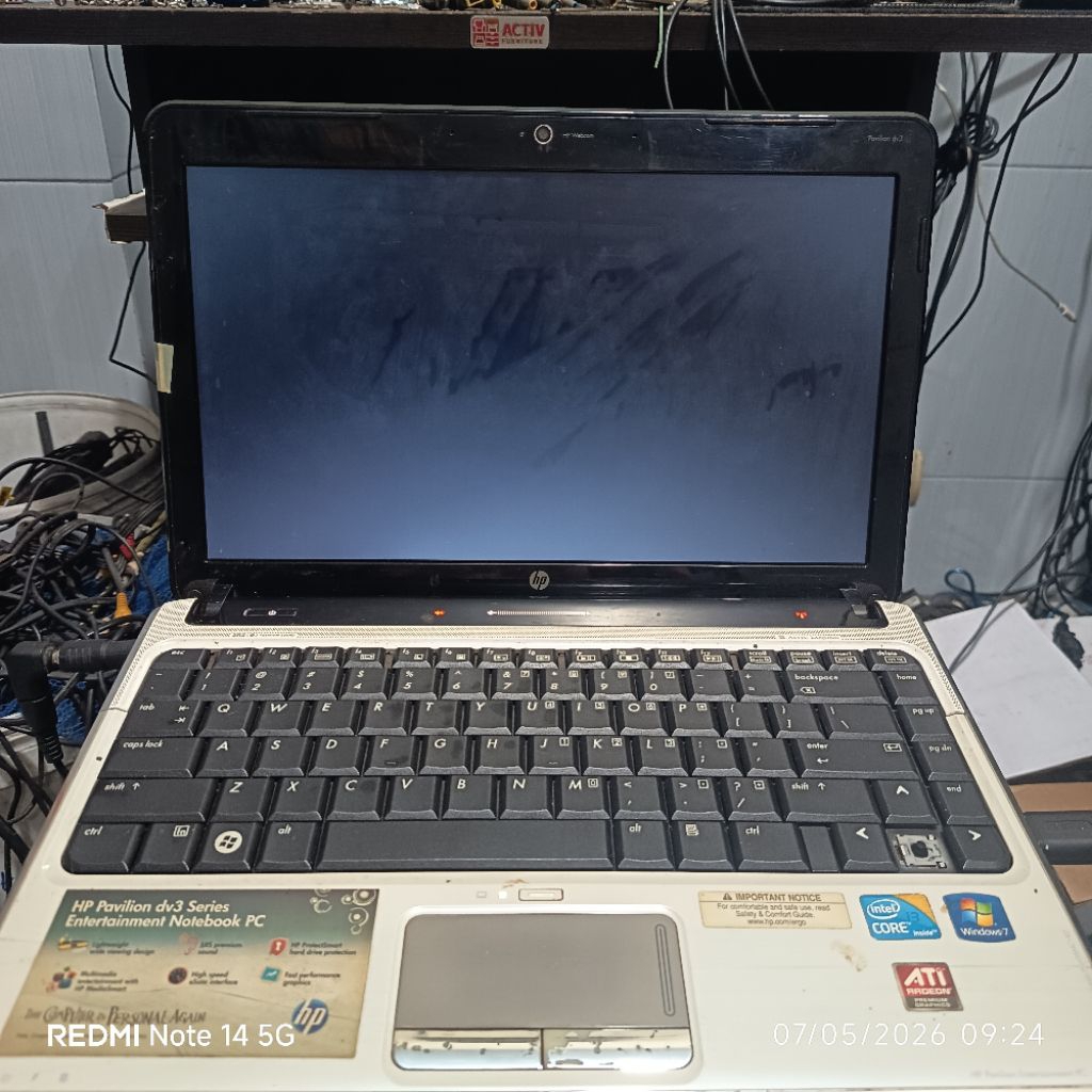 Hp dv3-2315TX  laptop  ( minus )