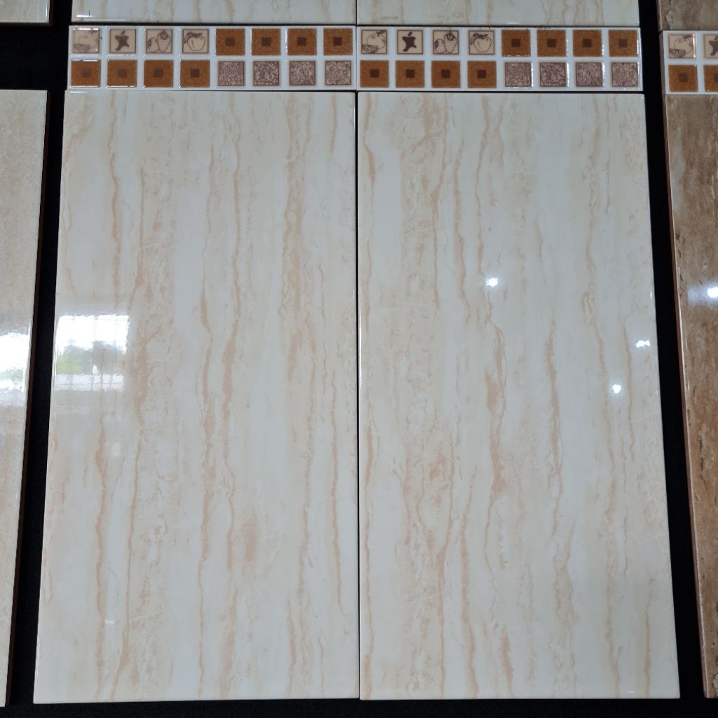 keramik dinding 30x60 keramik mulia navona bg kw1/keramik dinding dapur/keramik glossy/keramik kamar