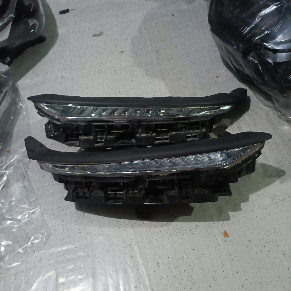 Lampu DRL sein wuling almaz
