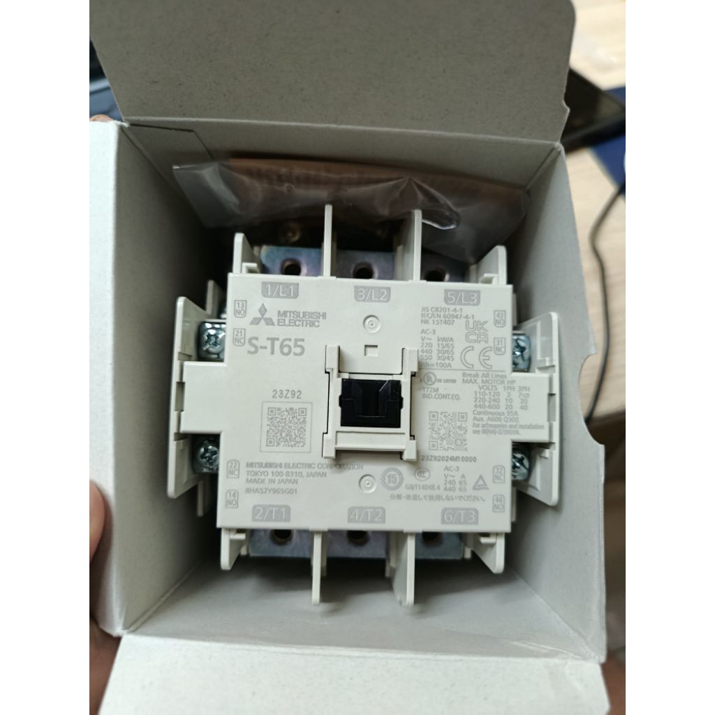 magnetic contactor ST-65 Mitsubishi st65 coil 220v