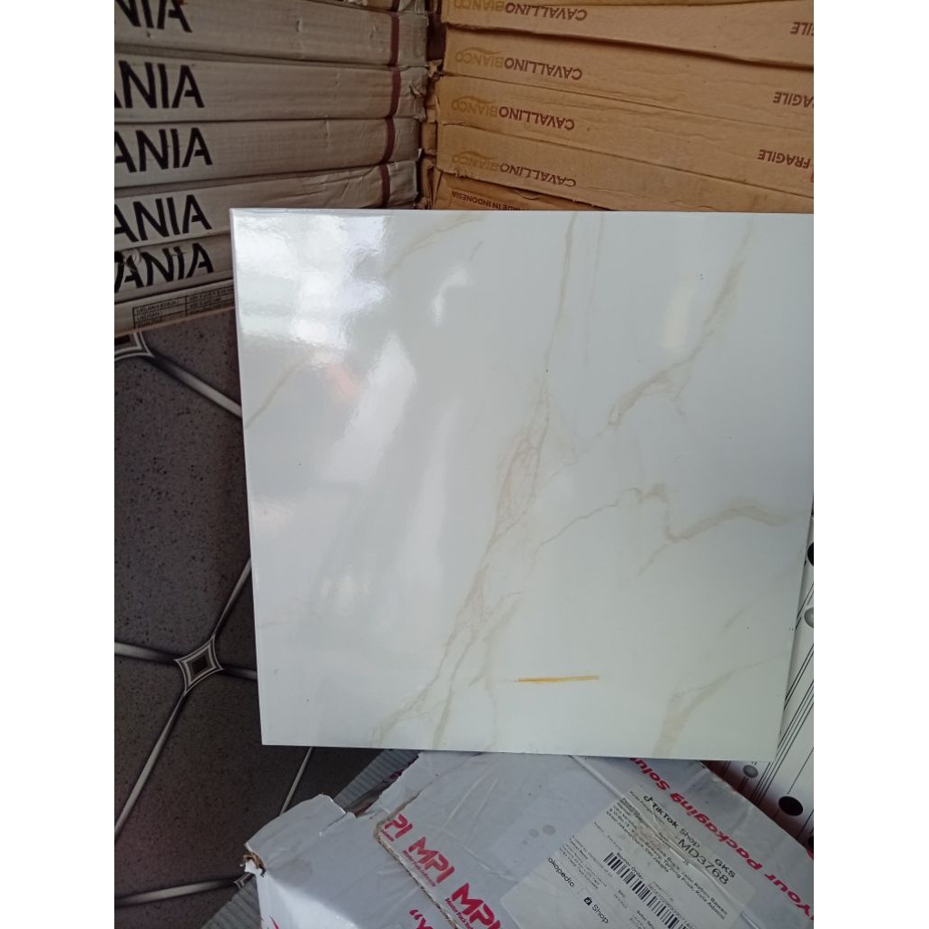 Keramik Motif Marmer 40x40 Muata Beige