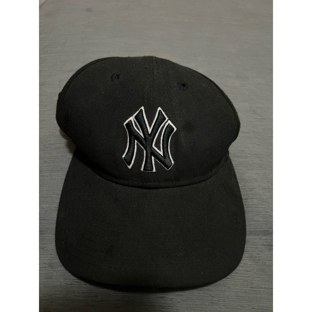 (PRELOVED) NEW YORK YANKEES HAT