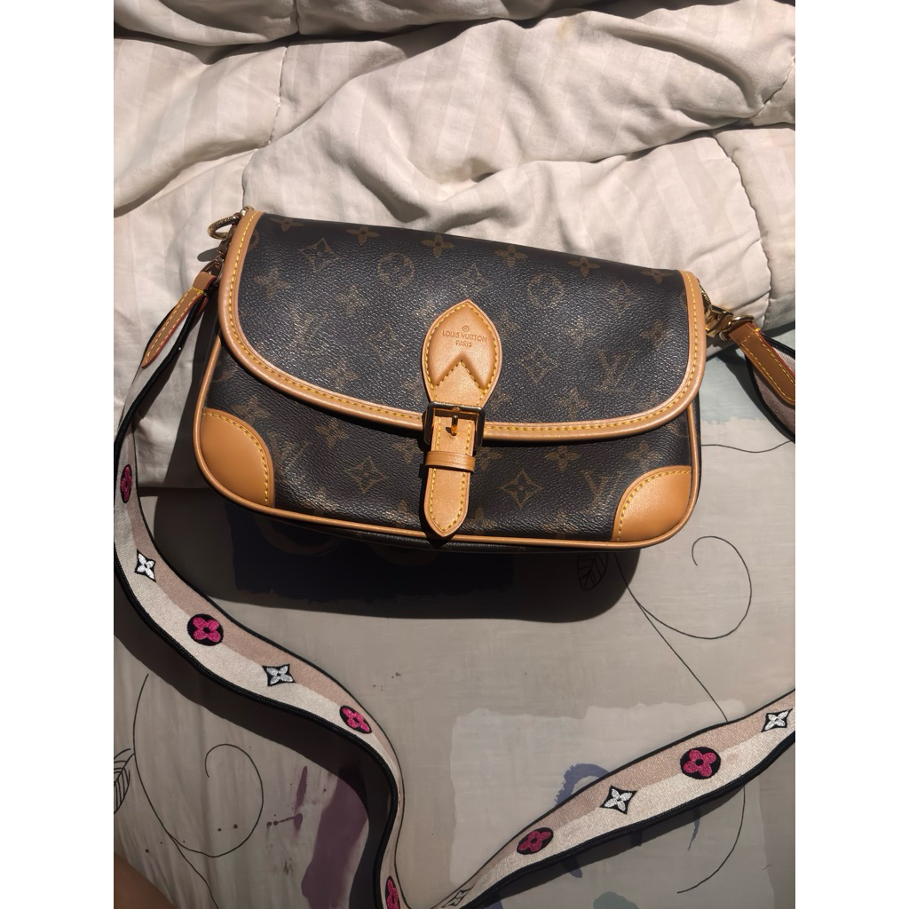 LV Diane Bag Super Premium Preloved