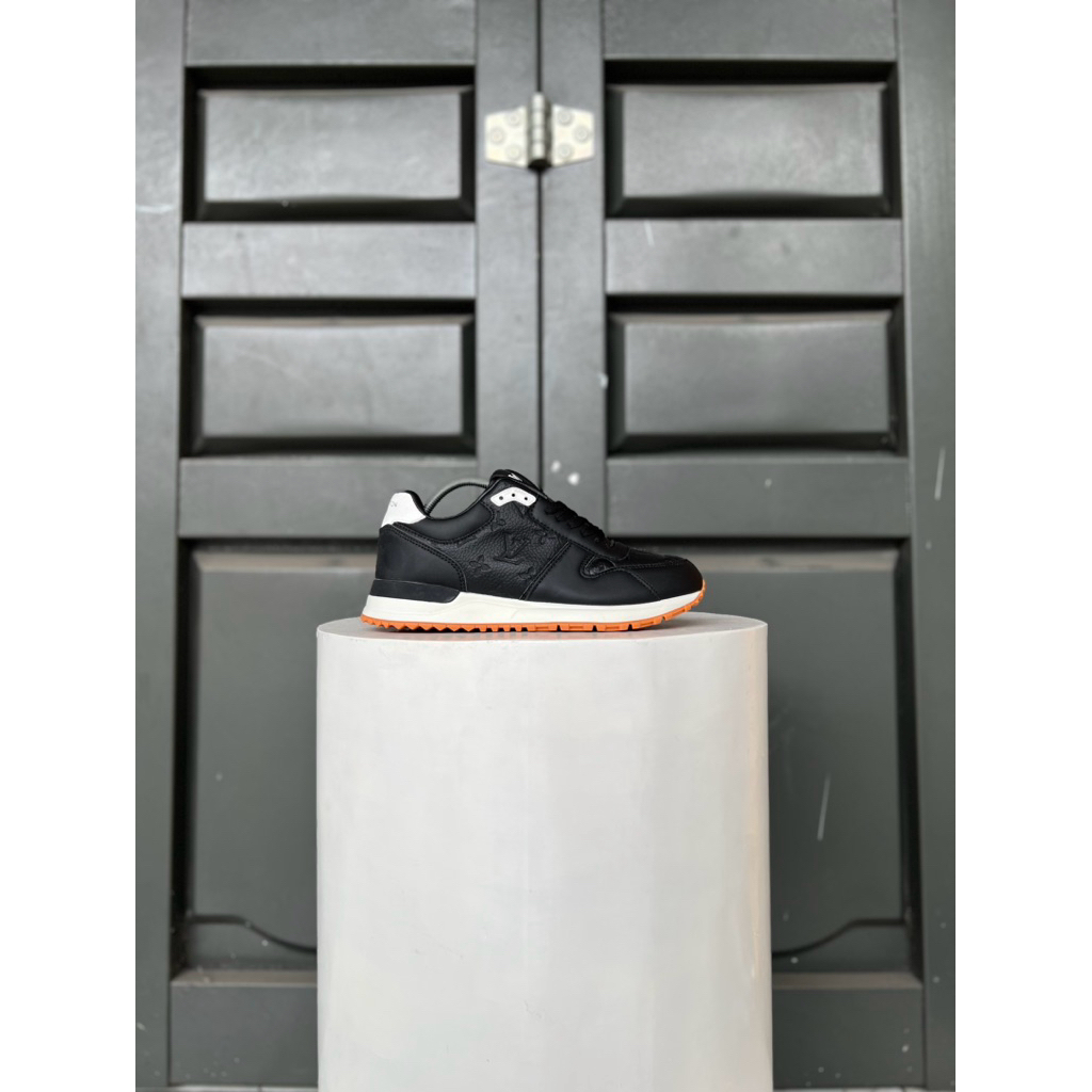 Sepatu Italy