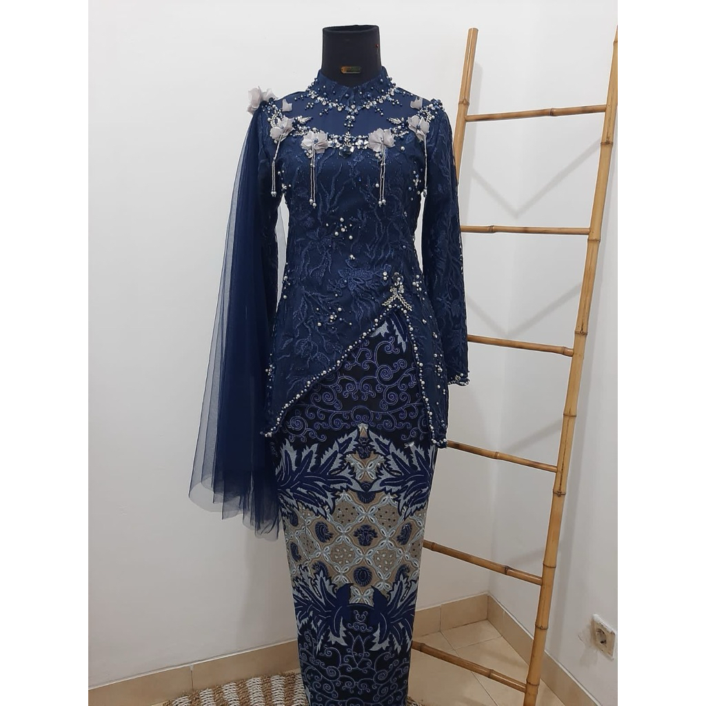 Preloved kebaya navy