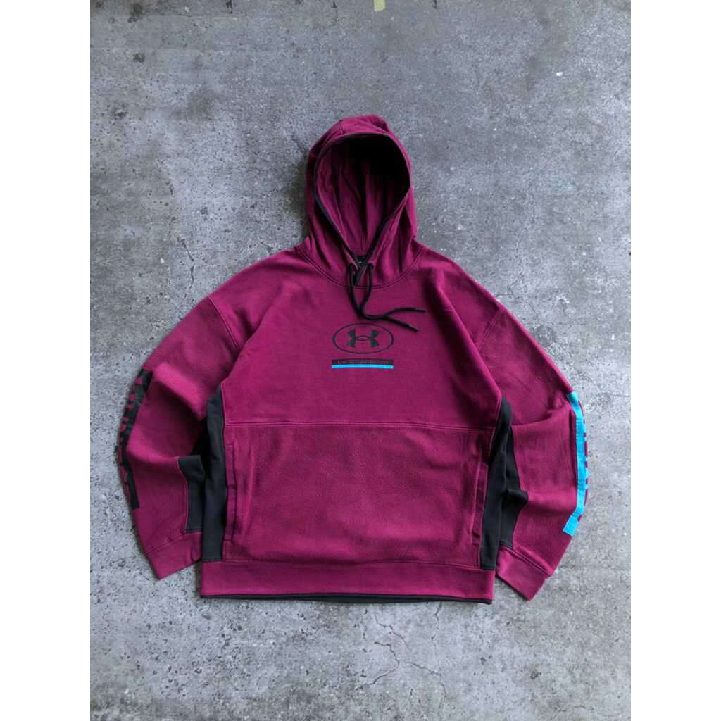 HOODIE UNDER ARMOUR