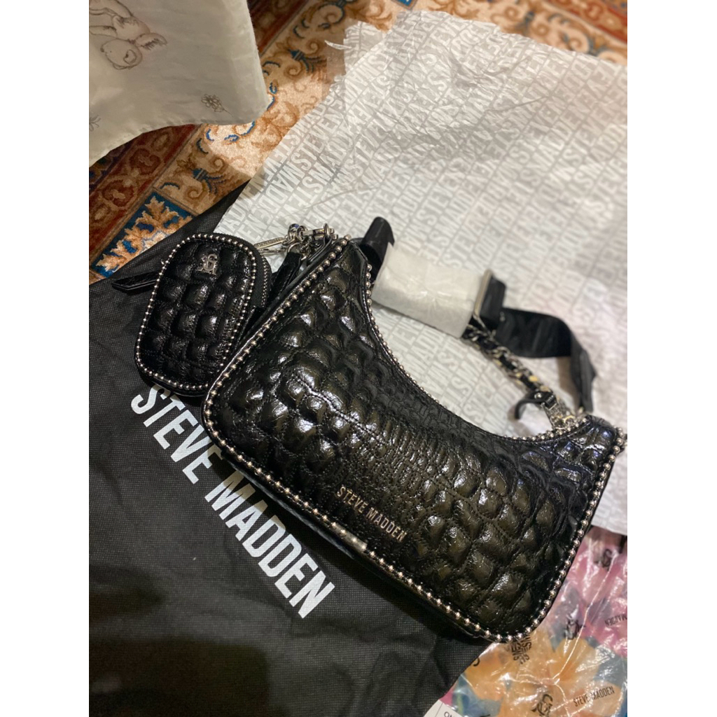 steve madden bvital-3 black crossbody BARU