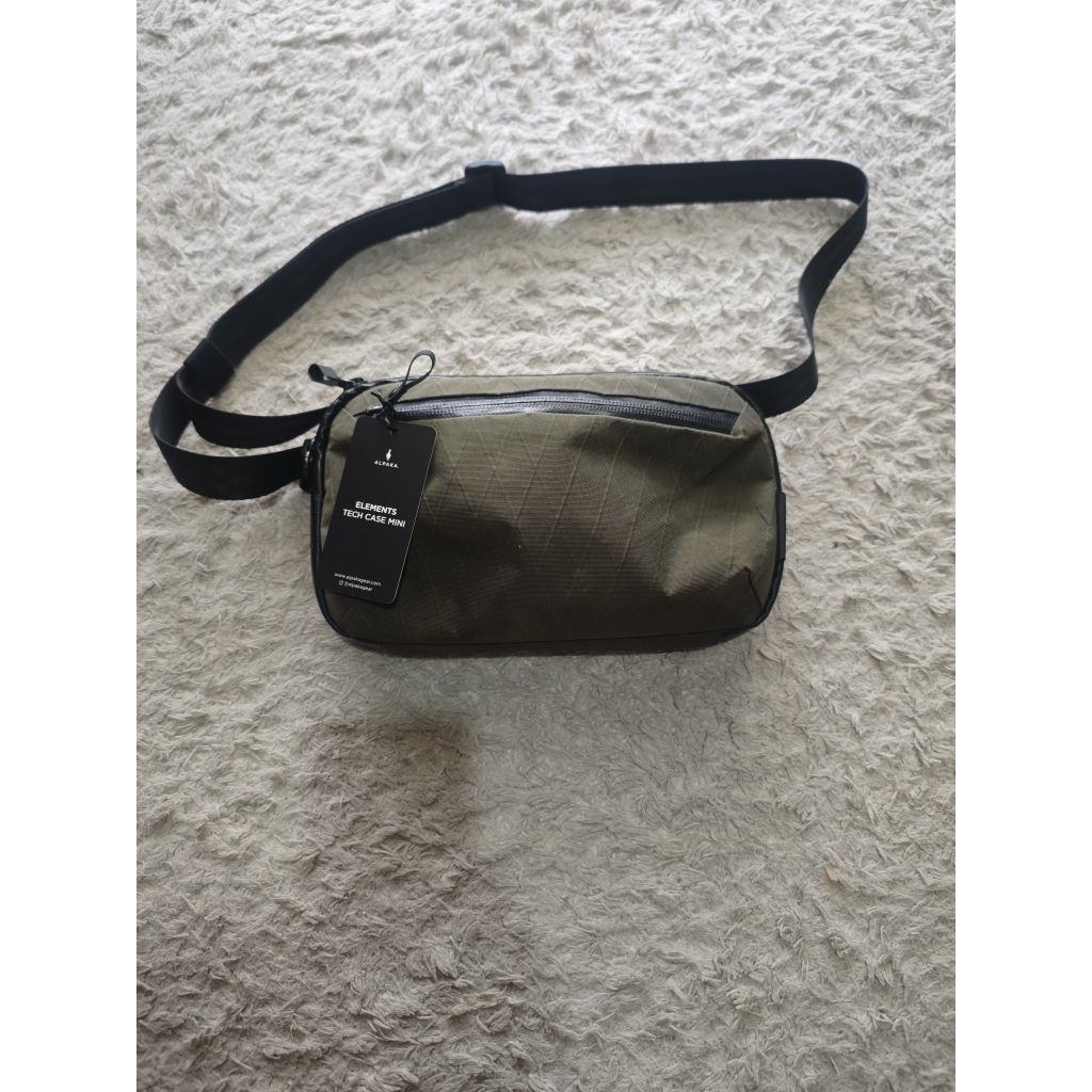 alpaka elements tech case mini clutch sling bag