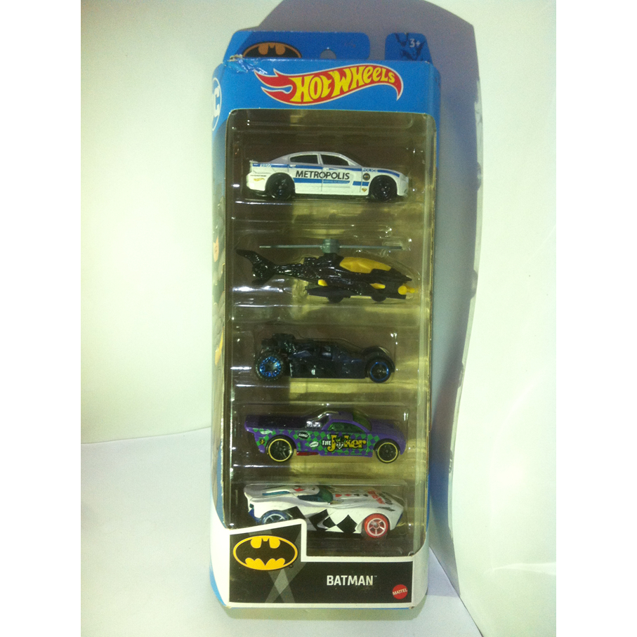 Hot Wheels. 2021 Batman Gift 5-Pack - GTN43. 11 Dodge Charger R/T-Batcopter-The Dark Knight Batmobil