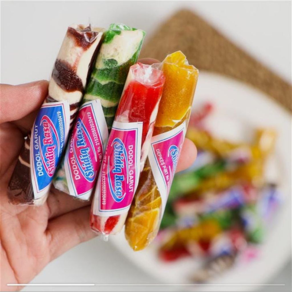 dodol garut shidiq zebra_Kertas 500 gram dengan berbagi warna warni rasanya Legit Manis dengan Tekst