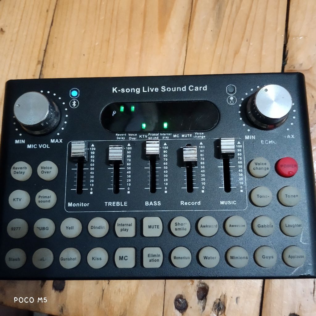 MIXER USB SOUNDCARD LIVE TIKTOK BROADCAST + MIC KONDENSOR BM700 FREQUENSI SANGAT SENSITIF BEKAS BEEK