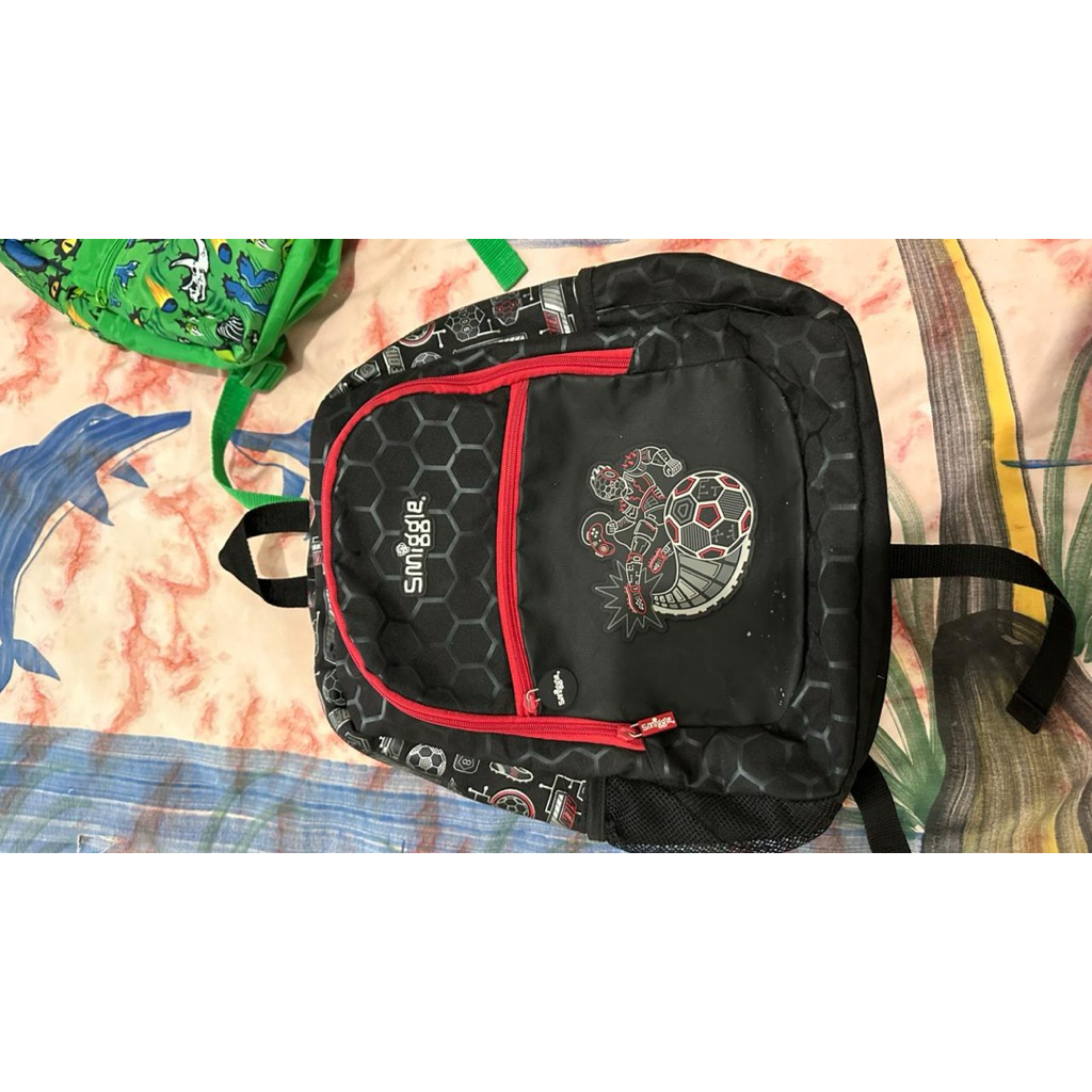 tas ransel anak laki laki merk smiggle