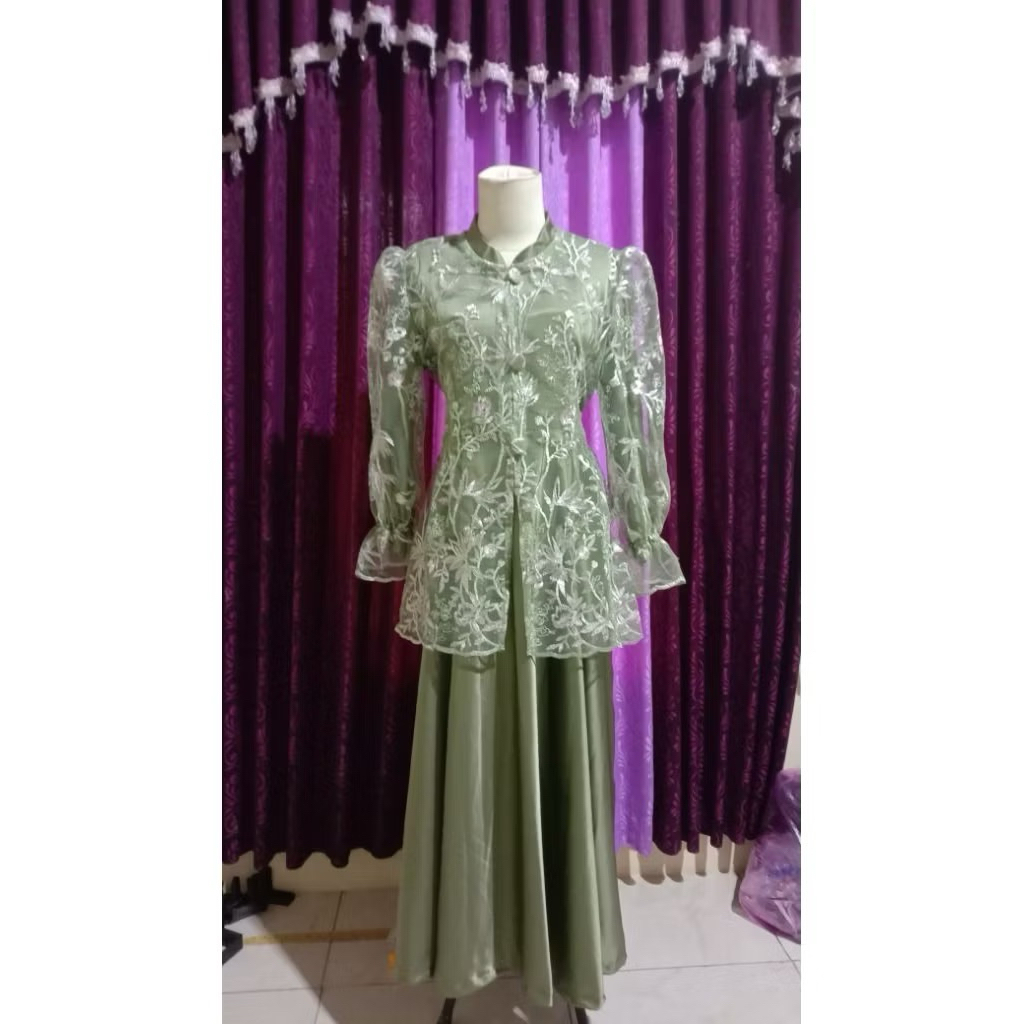 jasa jahit pakaian wanita dres, kebaya, baju bridesmaid DLL