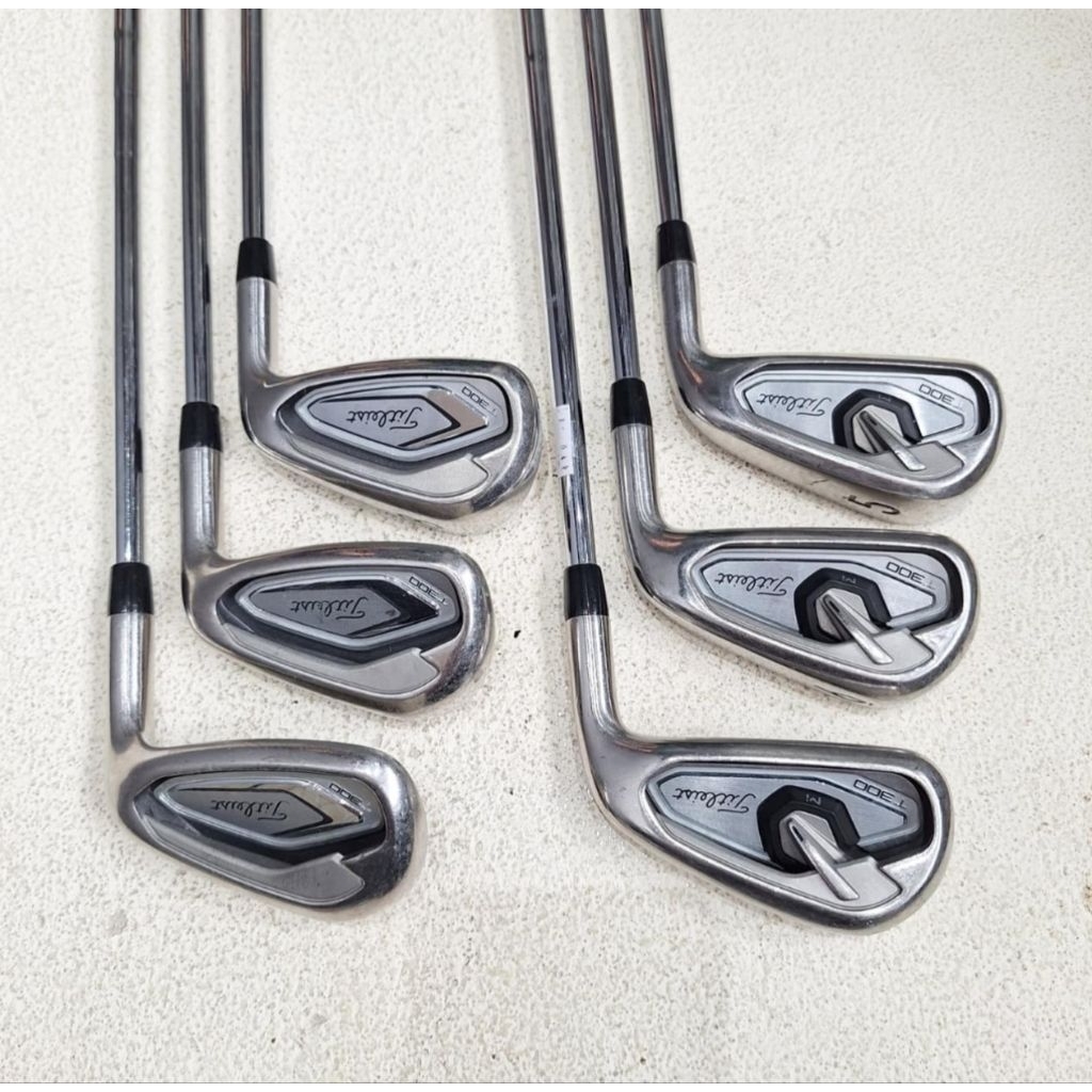 Titleist T300 2019 Iron Set