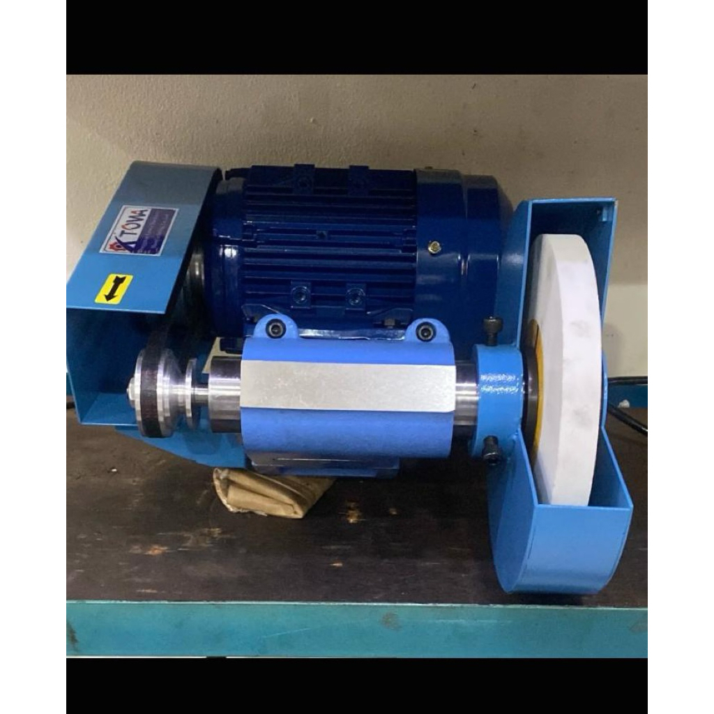 mesin grinding bubut/toolspot cuting