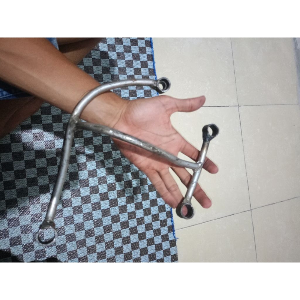 breket beat buat knalpot tabung vario