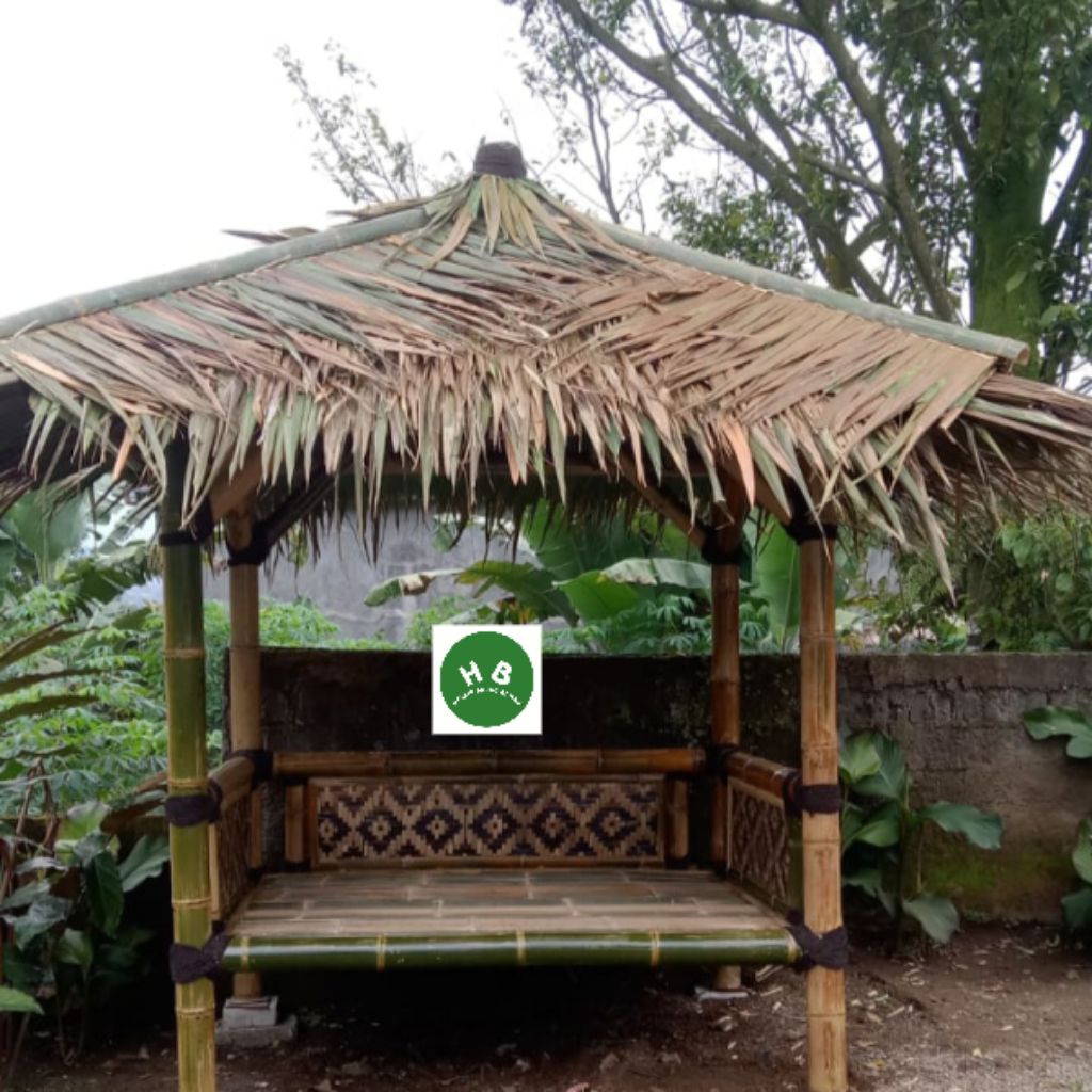 saung bambu gazebo atap rumbia ukuran 1.5×2 meter