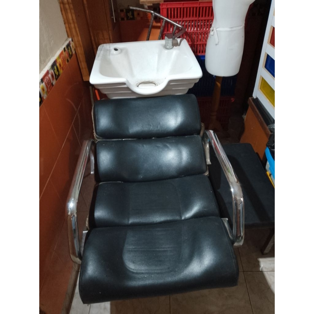 KURSI WASBAK KERAMIK KERAMAS SALON / TEMPAT CUCI RAMBUT SECOND BERKUALITAS